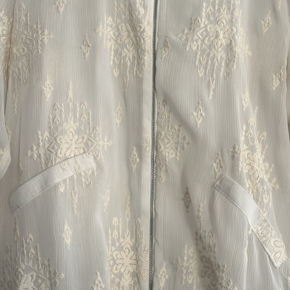 Maurices Sheer bomber cream - Picture 2 of 5